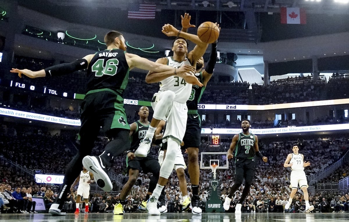 Los Celtics sorprenden a Antetokounmpo y a los Bucks en el primero de la serie