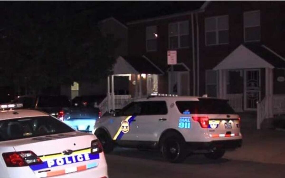 Madre de policía balea a intruso en su casa