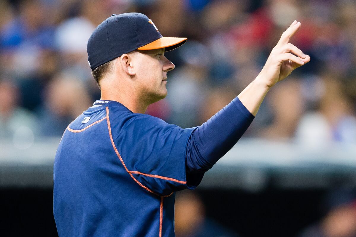 Por tramposo suspenden y botan a mánager de los Astros de Houston