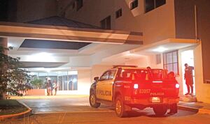 Uno herido por arma de fuego y otro a puñaladas, así fueron hallados dos hombres en la 24 de Diciembre