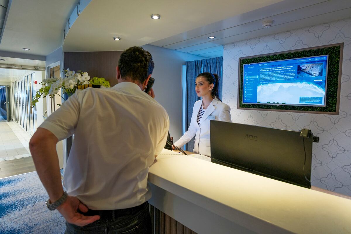 El crucero español que revoluciona el lujo y la gastronomía zarpa desde Canaria