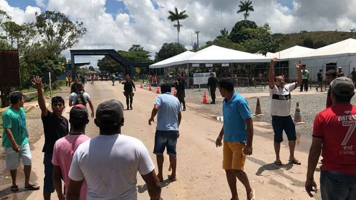 Venezolanos inmigrantes en Brasil se retiran tras linchamiento de compatriota