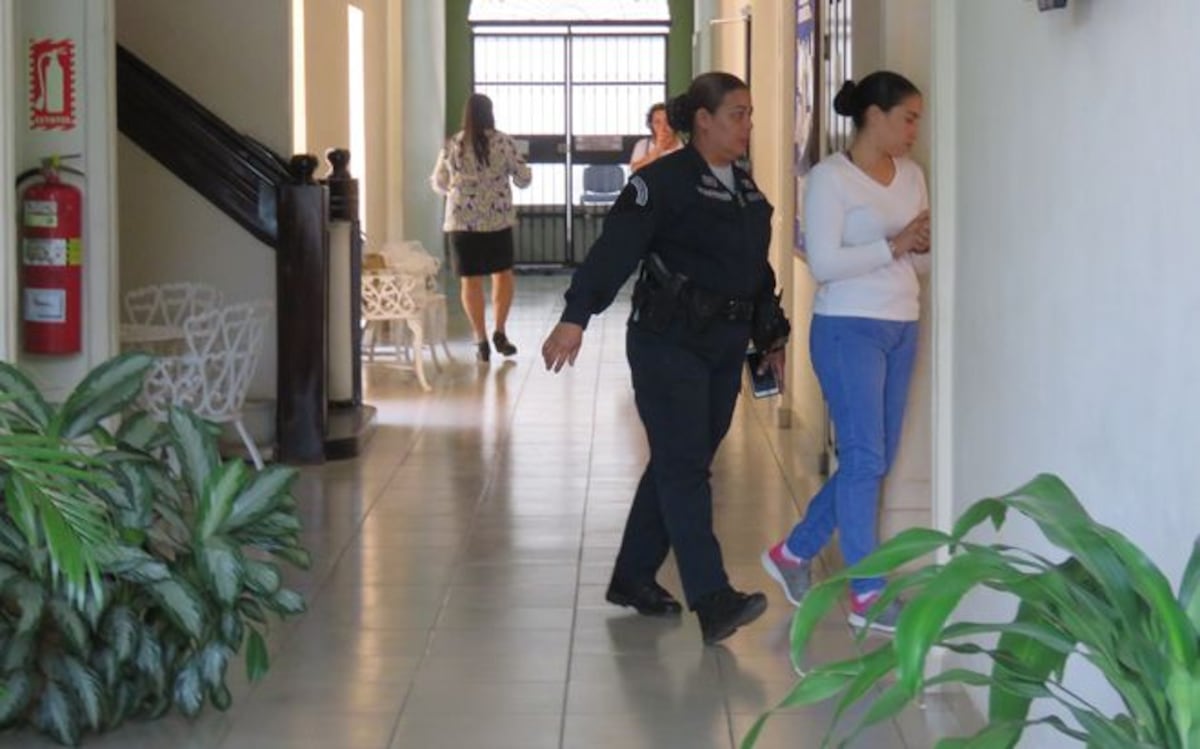 VEREDICTO: 'No culpable'. La acusaban de asfixiar a su recién nacido