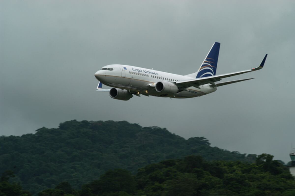 Bien pagados.Si quieres ser piloto de avión esto es todo lo que tienes que saber