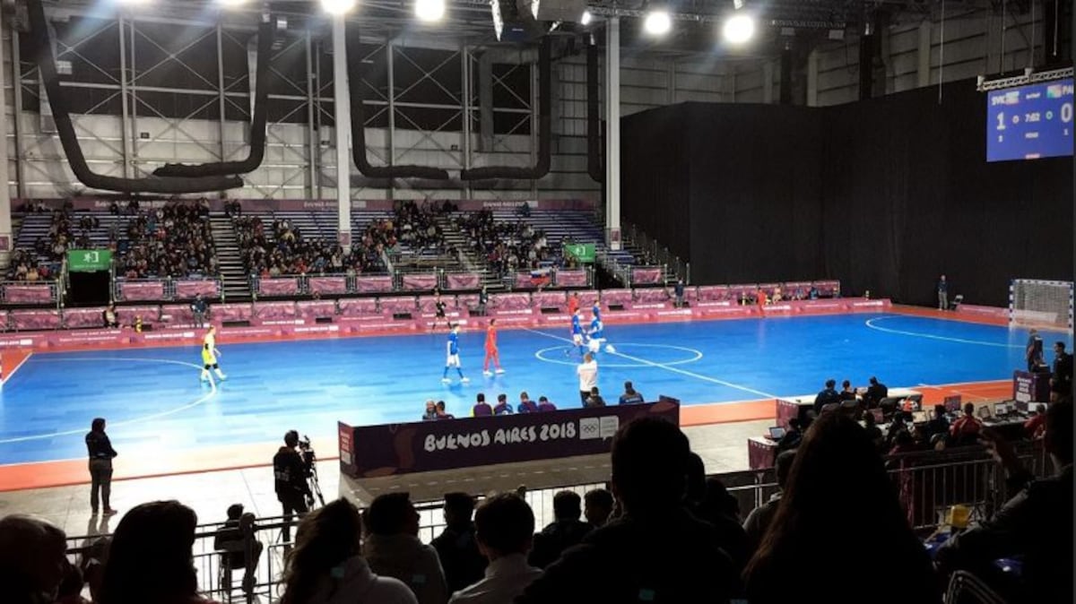 Ismael Díaz apoya a Sele de futsal en Argentina