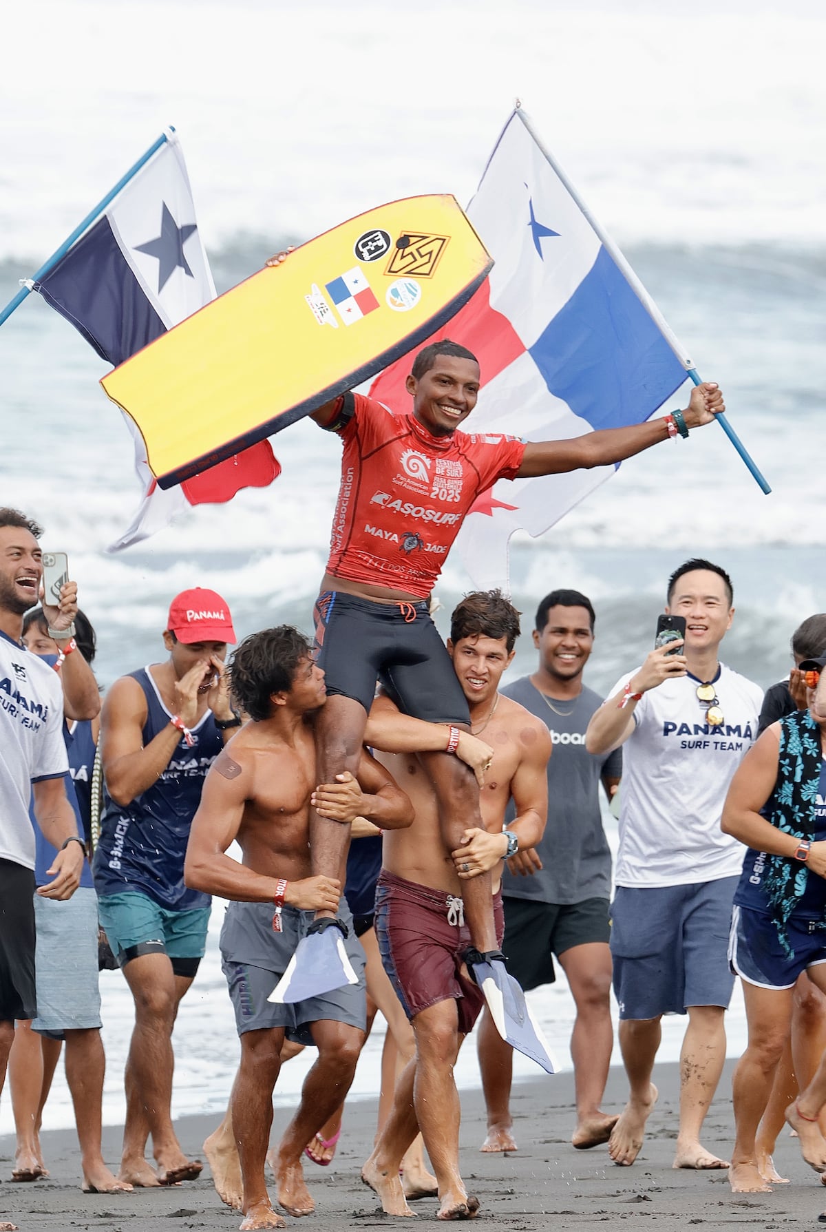 ¡Oro para Panamá! Edwin Núñez hace historia en el Panamericano de Surf