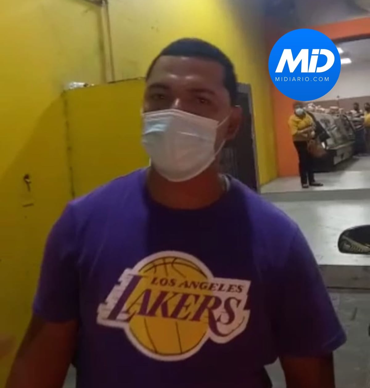 Video capta momento en que un taxista agrede de manera brutal a Capitán de la Policía Nacional