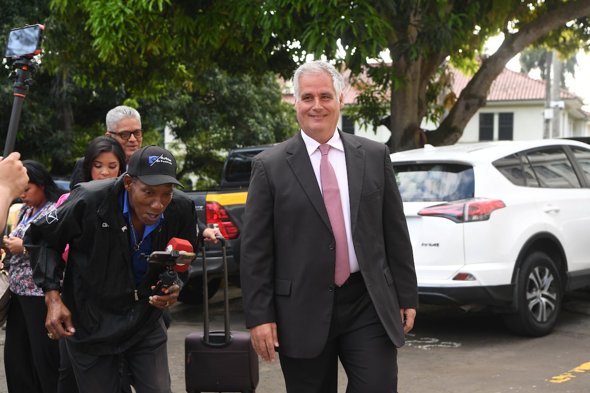 Papadimitriu busca salir del caso Odebrecht y alega doble juzgamiento