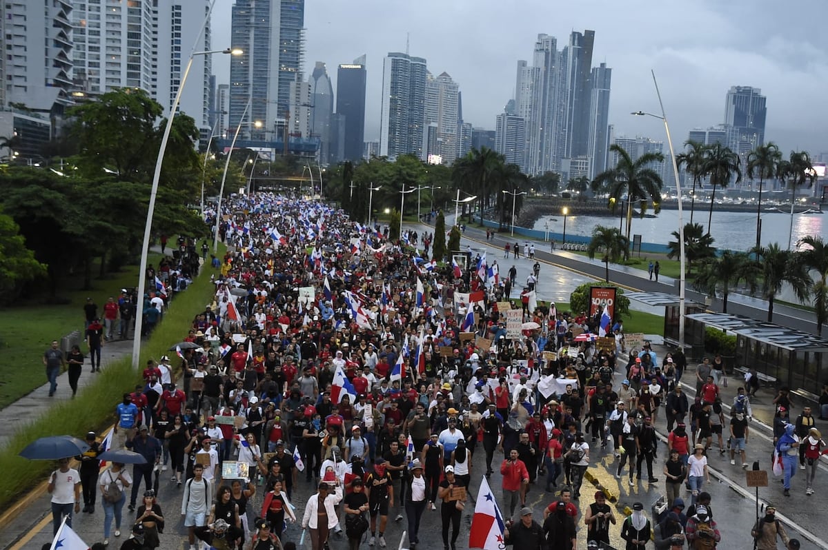 Conep pide al gobierno dar la cara ante la crisis del país