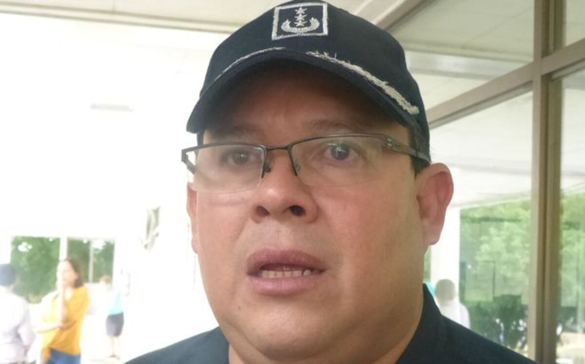 VIDEO| Policía dormilón podría ser severamente sancionado