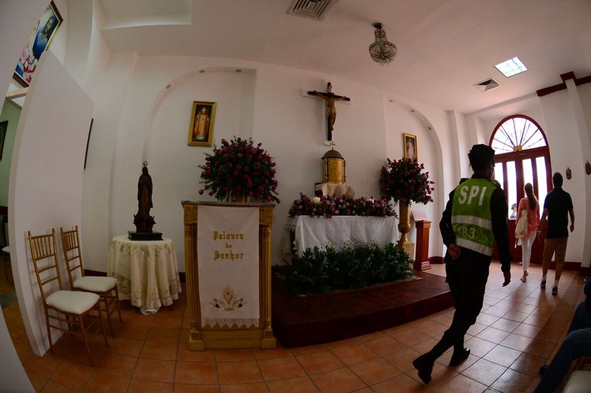 FOTOS | Conozca la íntima capilla a la que asiste la pareja presidencial