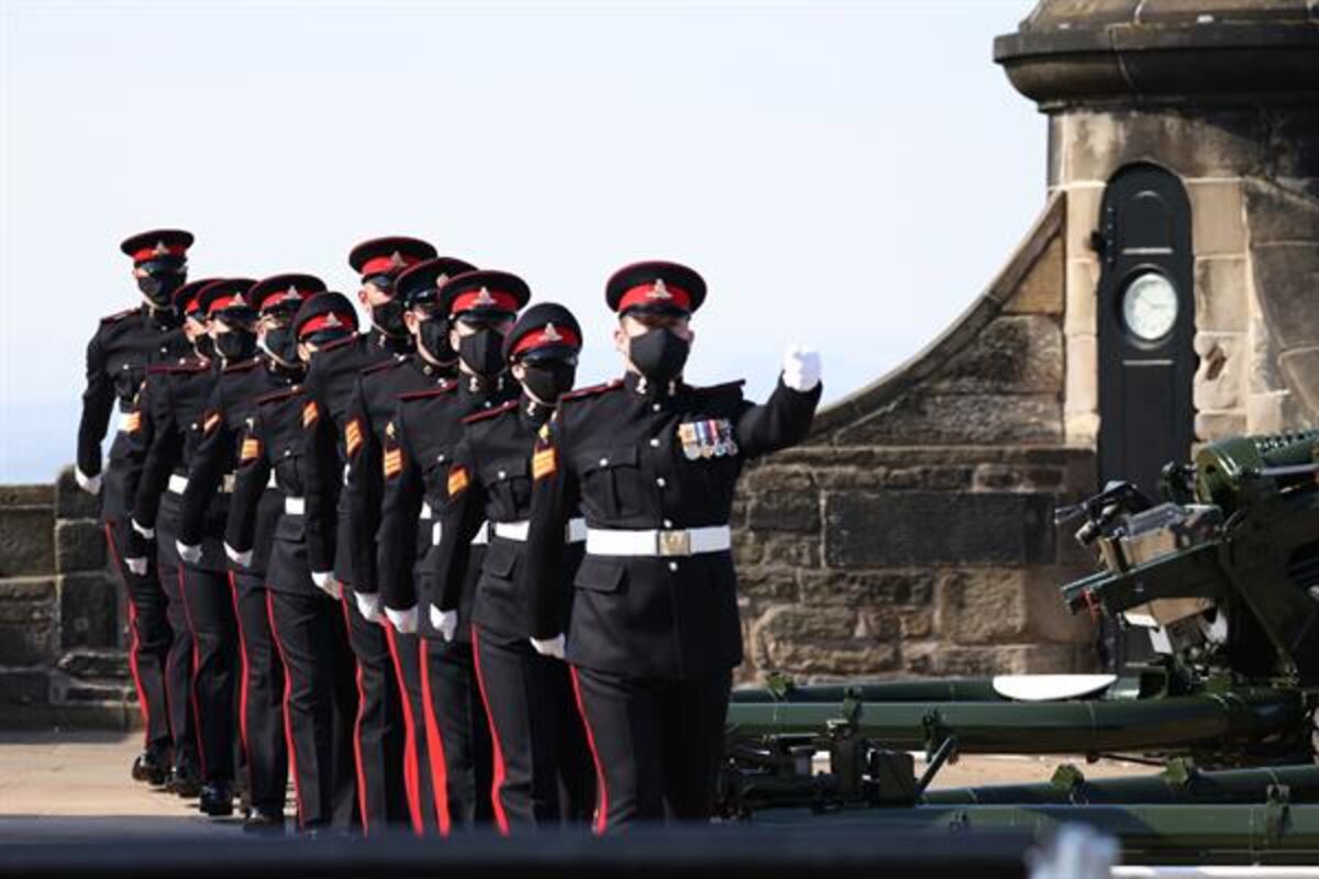 Funeral del príncipe Felipe arranca tras un minuto de silencio +Fotos 