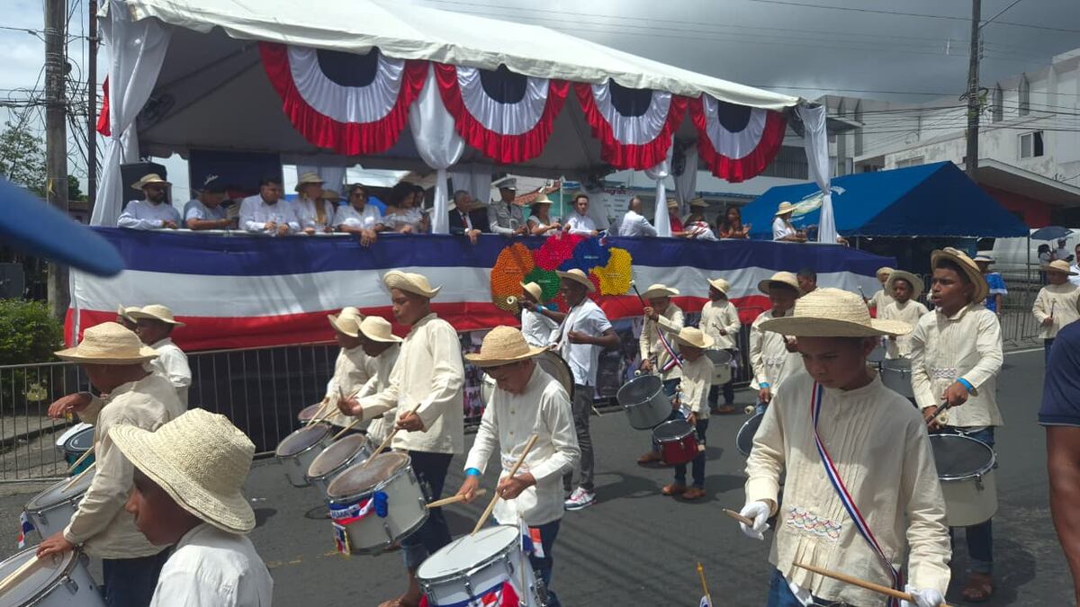 ¡San Miguelito se prendió! Sol, tambores y orgullo patriótico en las calles