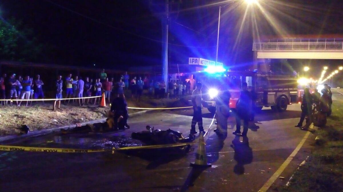 Joven de 21 años fallece en Puerto Armuelles al caerse de su moto