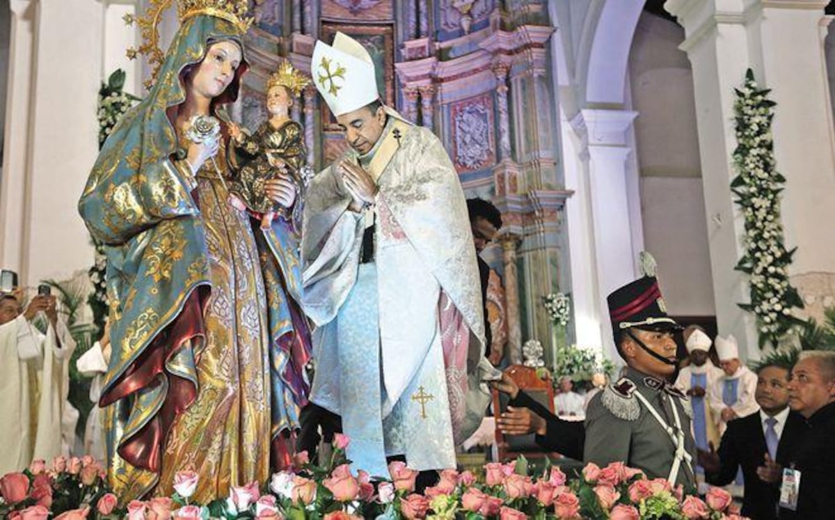 Católicos panameños se unen para honrar a su patrona, Santa María La Antigua