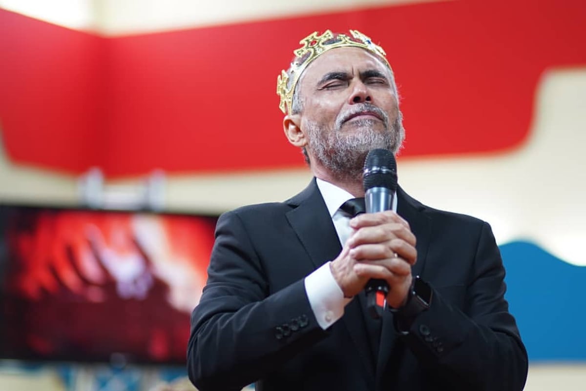 A pesar de las críticas, líderes evangélicos y católicos apelan a la banca virtual para seguir recibiendo los diezmos y ofrendas