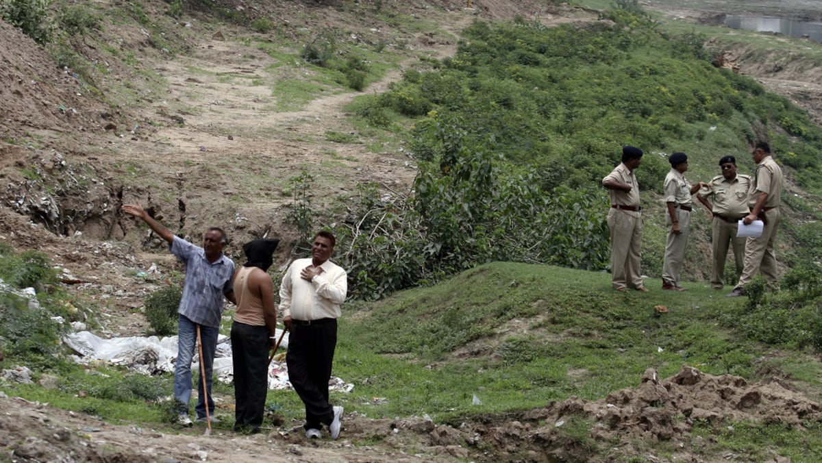 Una niña india de 16 años denuncia que fue abusada por un total de 400 hombres, incluidos dos policías