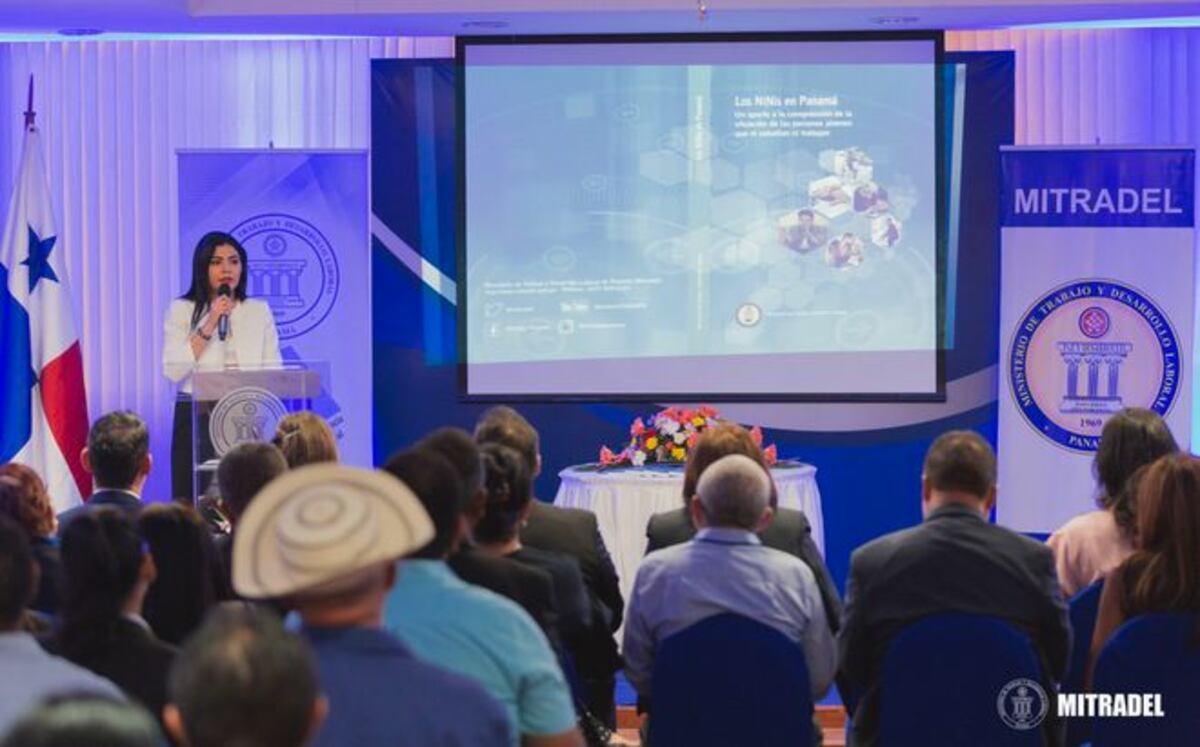 Panamá presentó informe sobre situación de jóvenes que ni estudian ni trabajan