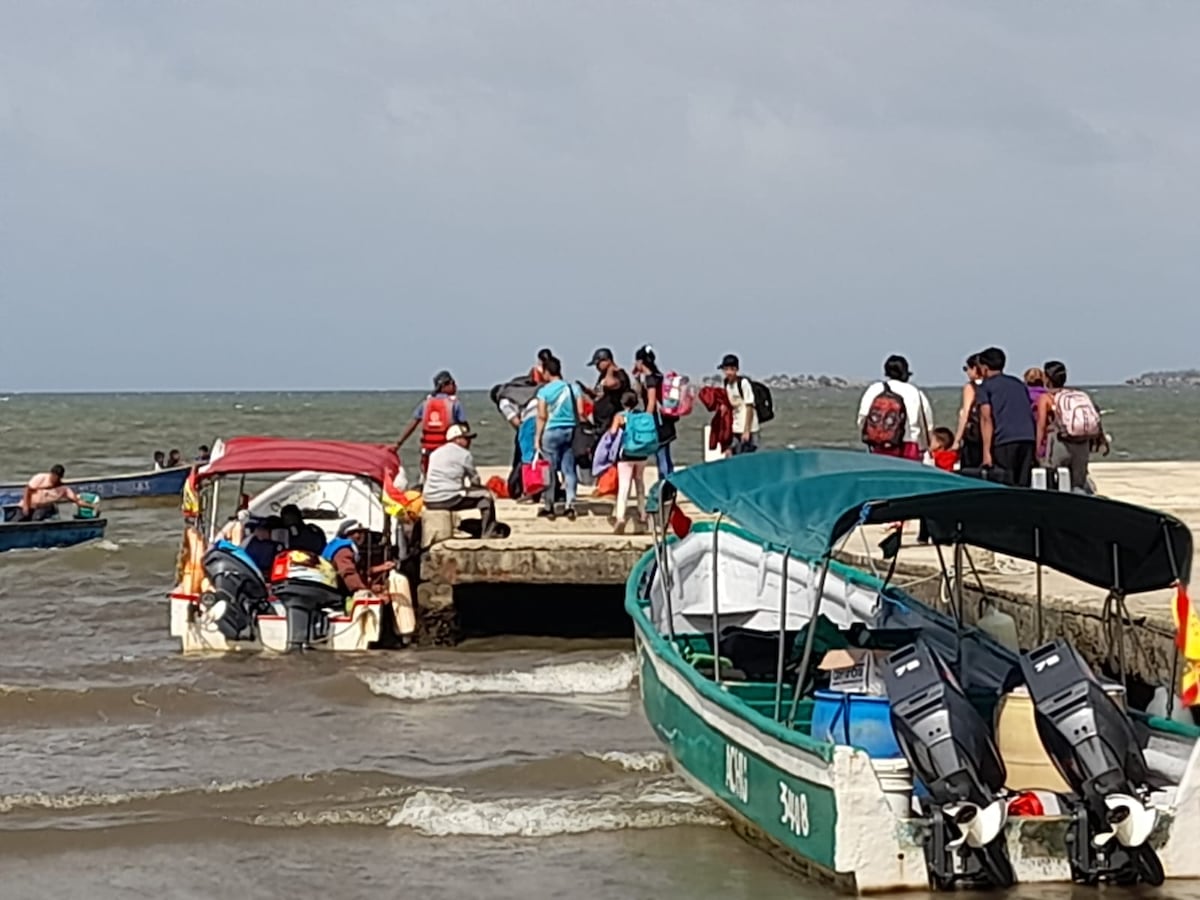Bote que transportaba migrantes naufraga en Guna Yala