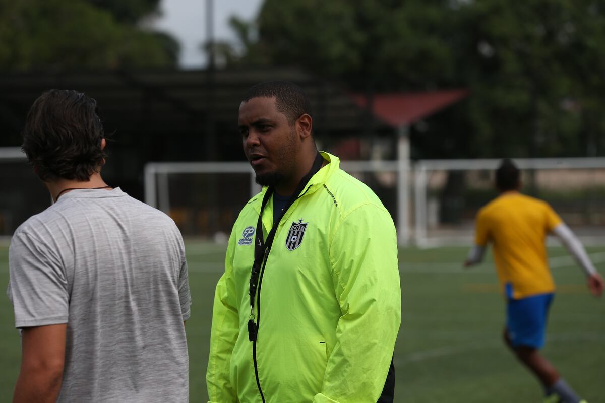 Francisco Perlo sigue con CAI