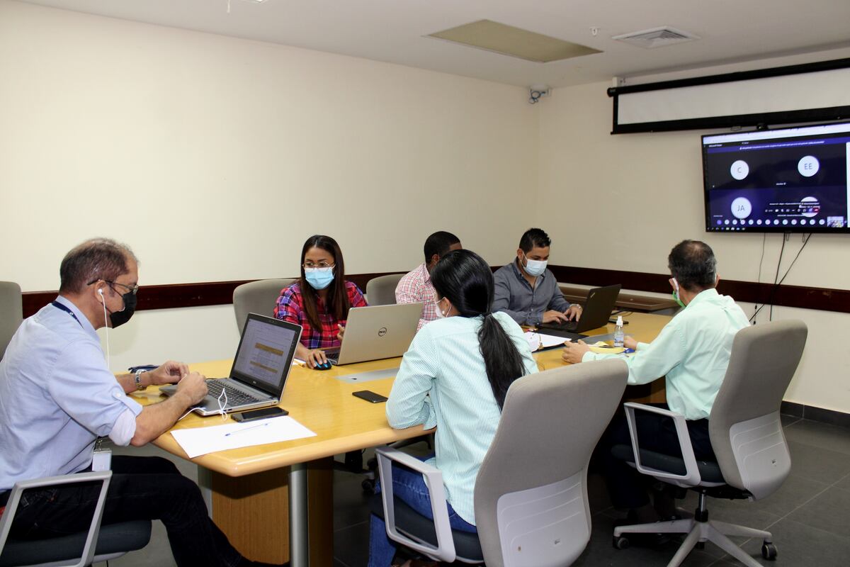 El Ministerio de Obras Públicas prepara ampliación de la carretera Transístima en Panamá Norte