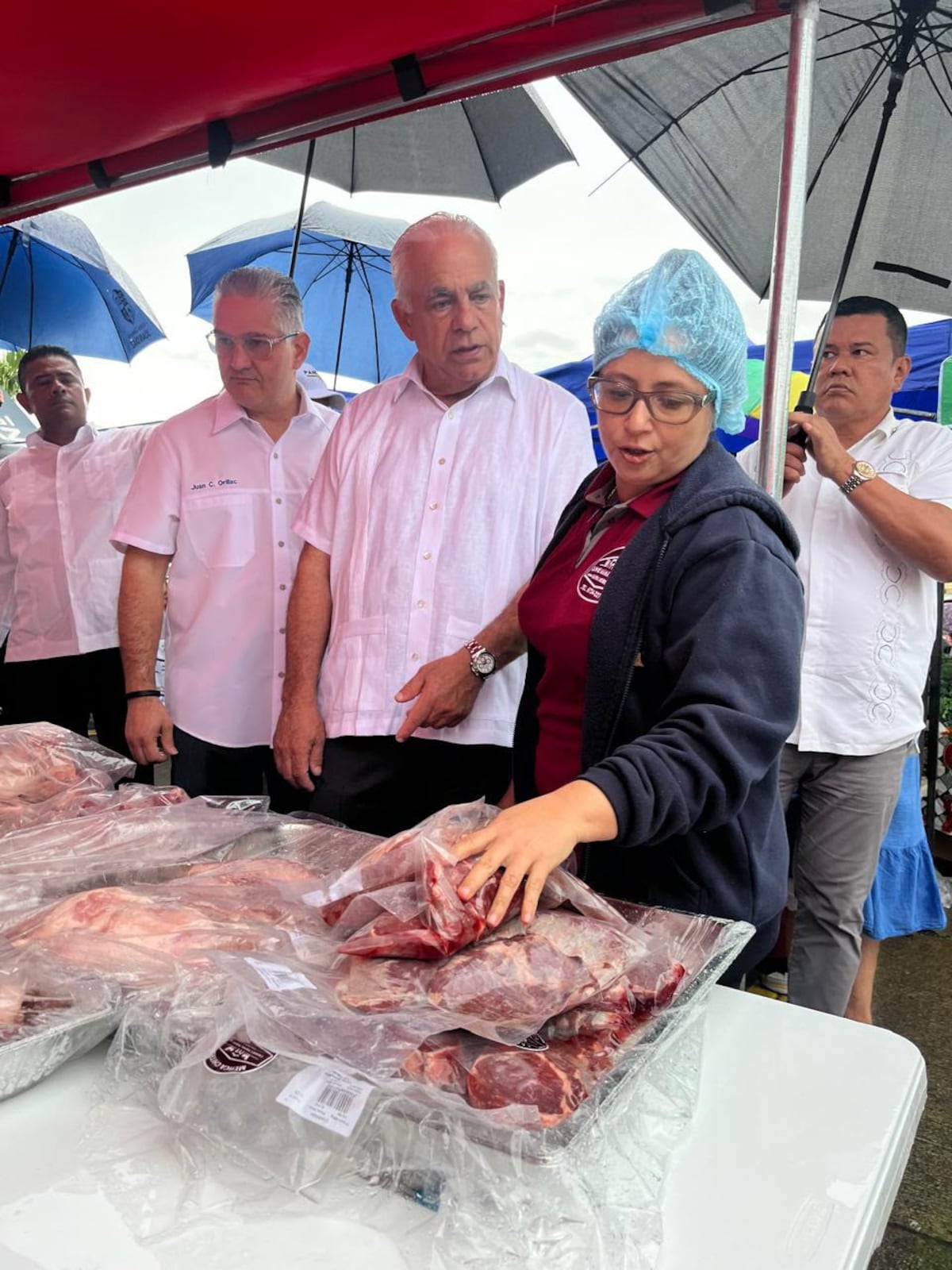 ¡Ni la lluvia los paró! Más de 8 mil personas abarrotaron Mega Feria del IMA