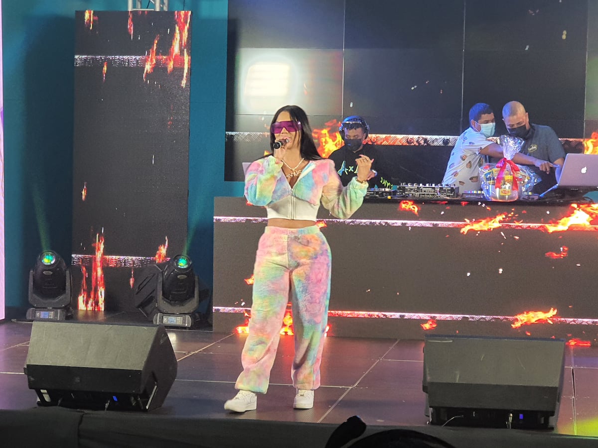 Anyuri alista sus maletas ya que se va de gira musical a República Dominicana