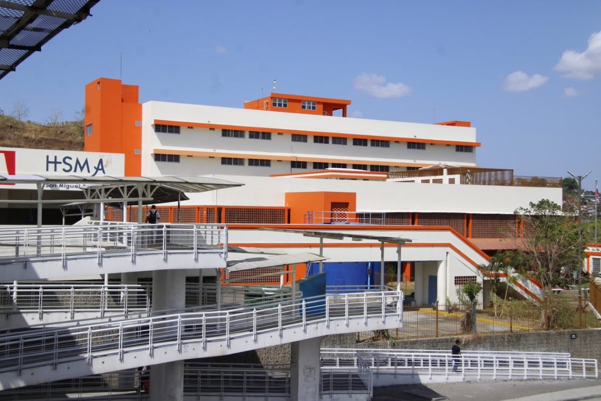 Venezolana que fue a dar a luz al San Miguel Arcángel reclamaba le entregaran a su recién nacido. El hospital aclara