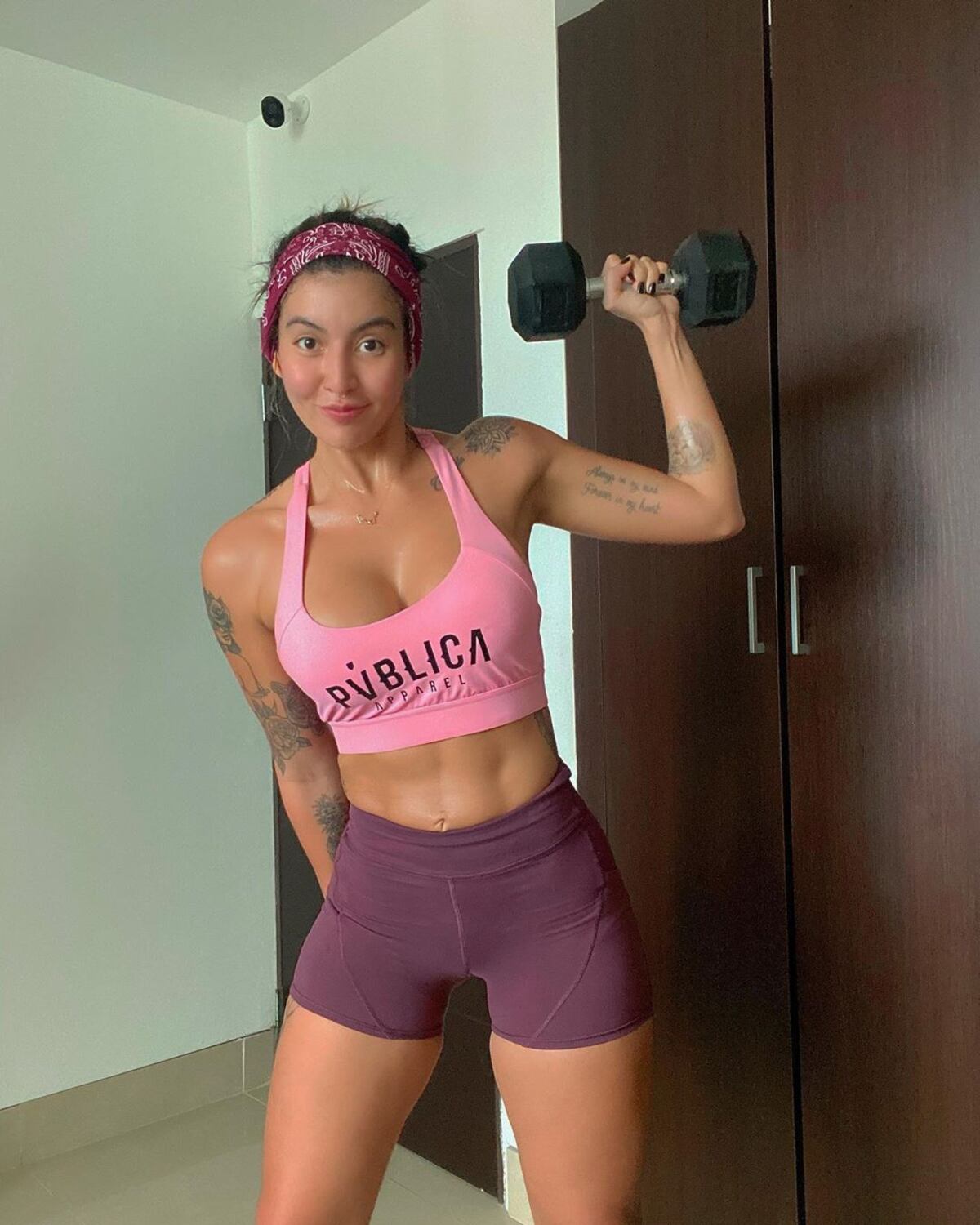 Presentadora de Tv panameña, como víctima de biopolímeros quiere crear conciencia en jovencitas