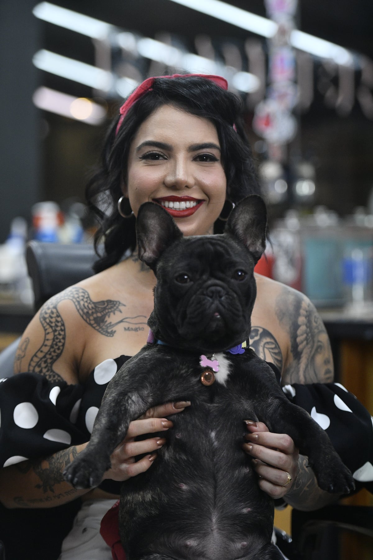 Gabriela Tovar, la barbera más bella y sexy de Panamá + Video