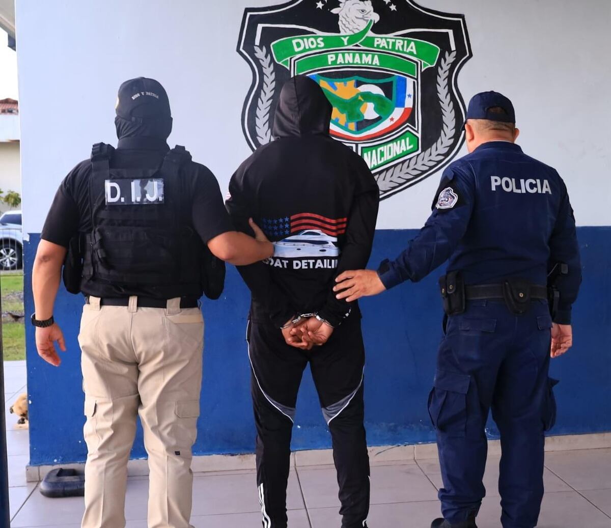 Red de contrabando de tabaco con funcionarios de Aduanas queda al descubierto