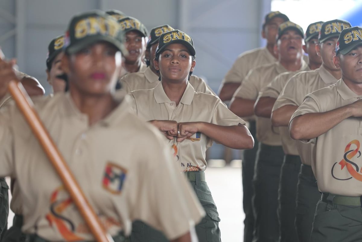Estudiantes del Minseg le ponen corazón a la prevención del suic!di0