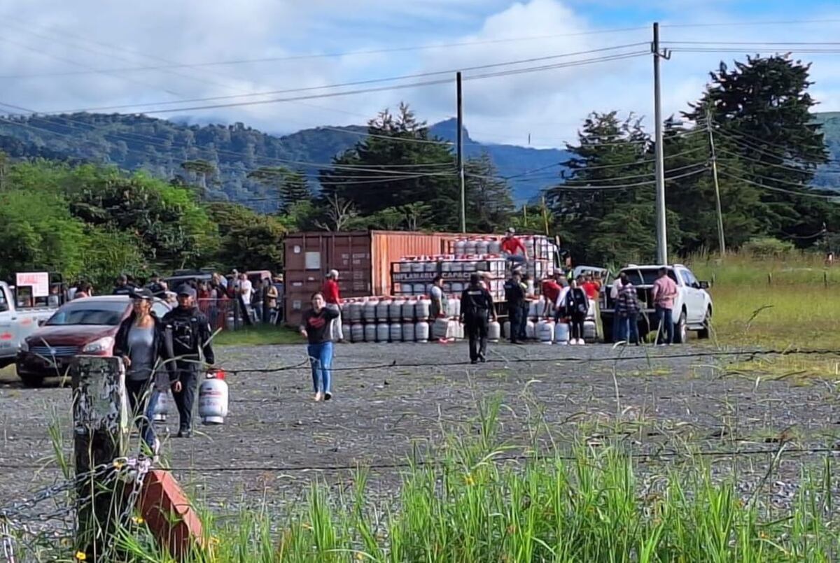 Tras un mes de espera llega el gas a Tierras Altas, pero se acaba en 15 minutos