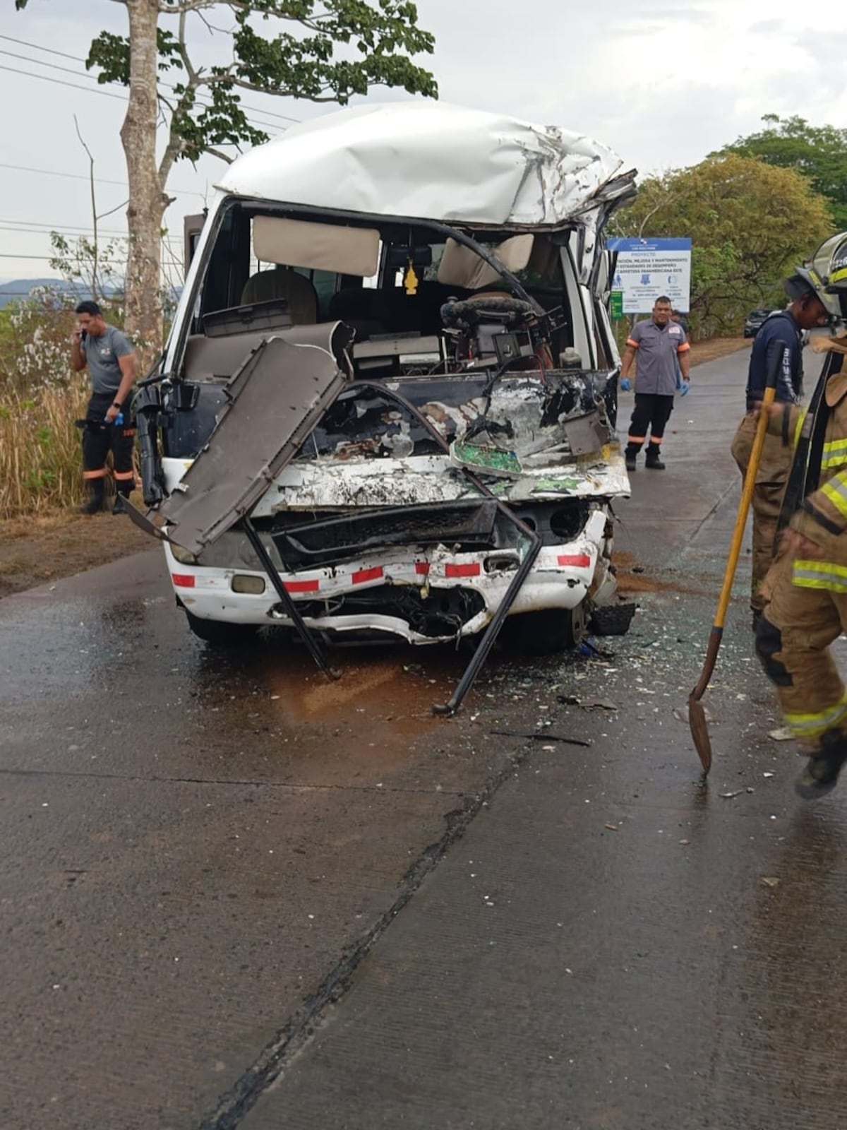 Choque brutal en Chepo: Impactante colisión entre bus y camión deja siete heridos