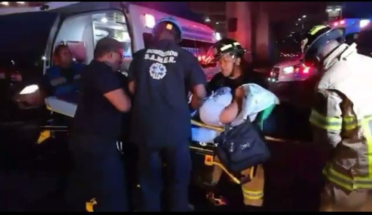 SANTO|Una embarazada resultó herida tras accidente entre bus pirata y taxi|VIDEO