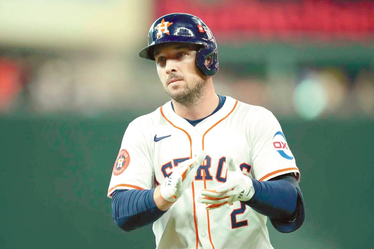 Alex Bregman cambia de piel y ahora es un Media Roja