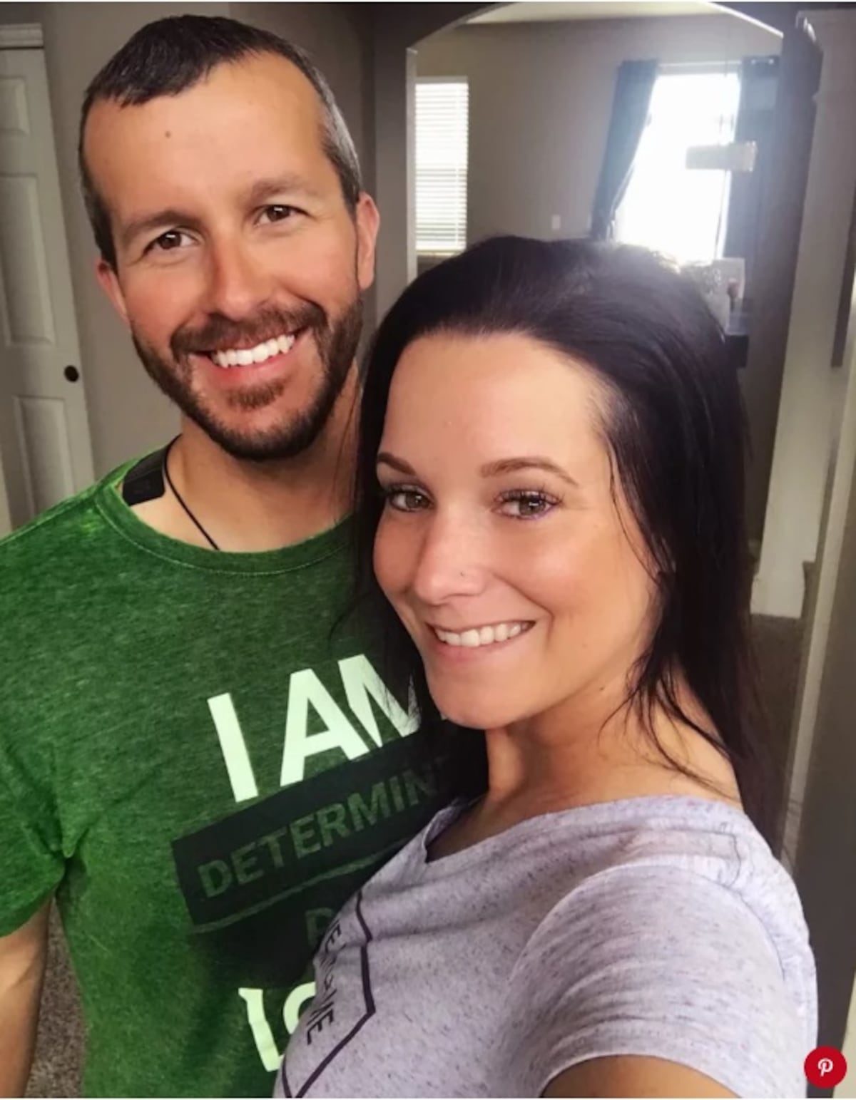 Lucían como una familia feliz, pero el padre mató a sus 2 hijas y a su esposa