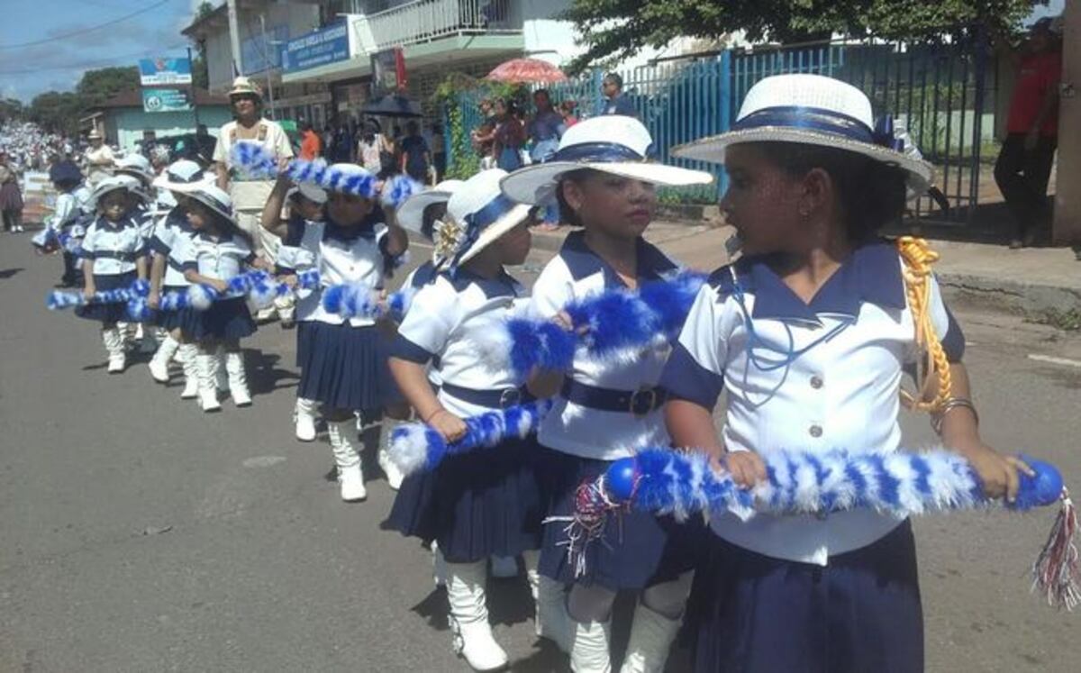 Aguadulce conmemora el 3 de noviembre con normalidad