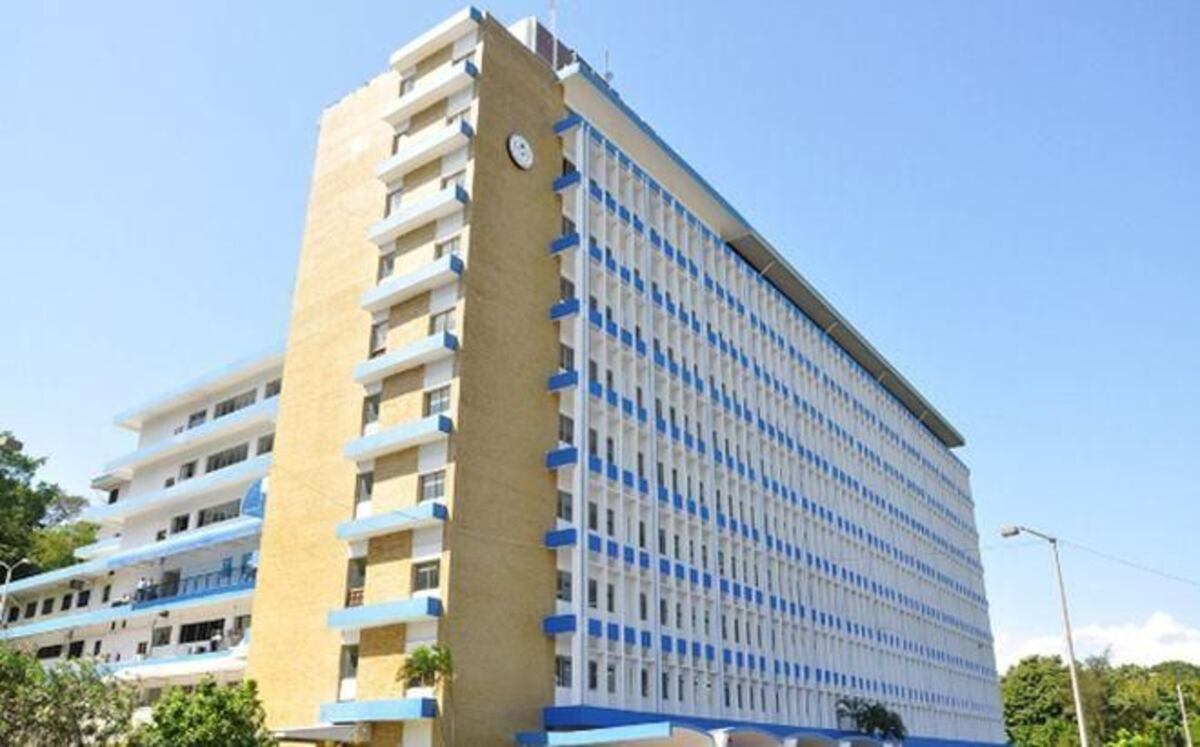 FINALIZACIÓN DE HUELGA. Médicos Especialistas retornan a sus labores habituales