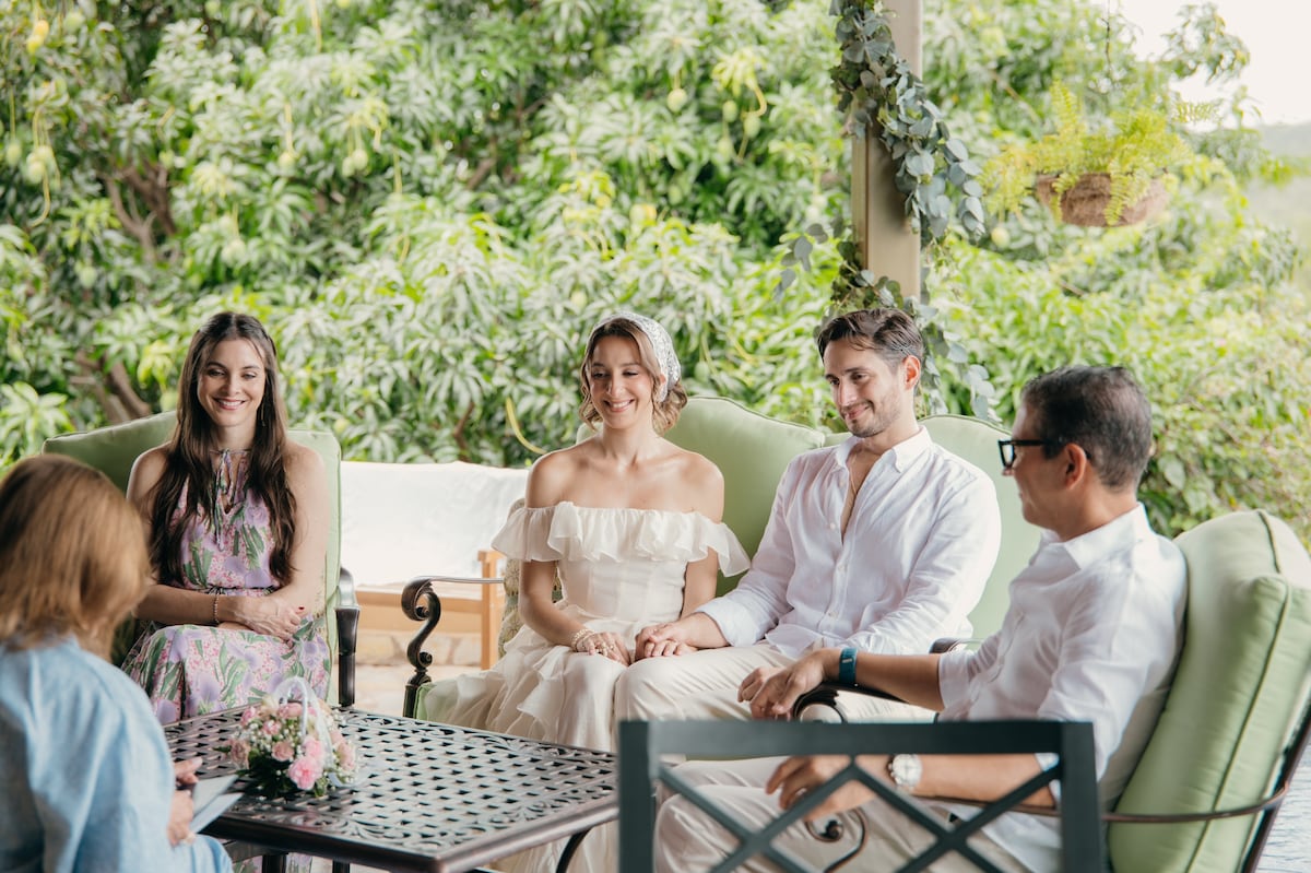 ‘El altar viene pronto’: Mafe Achurra y Diego de Obaldía celebran su boda civil