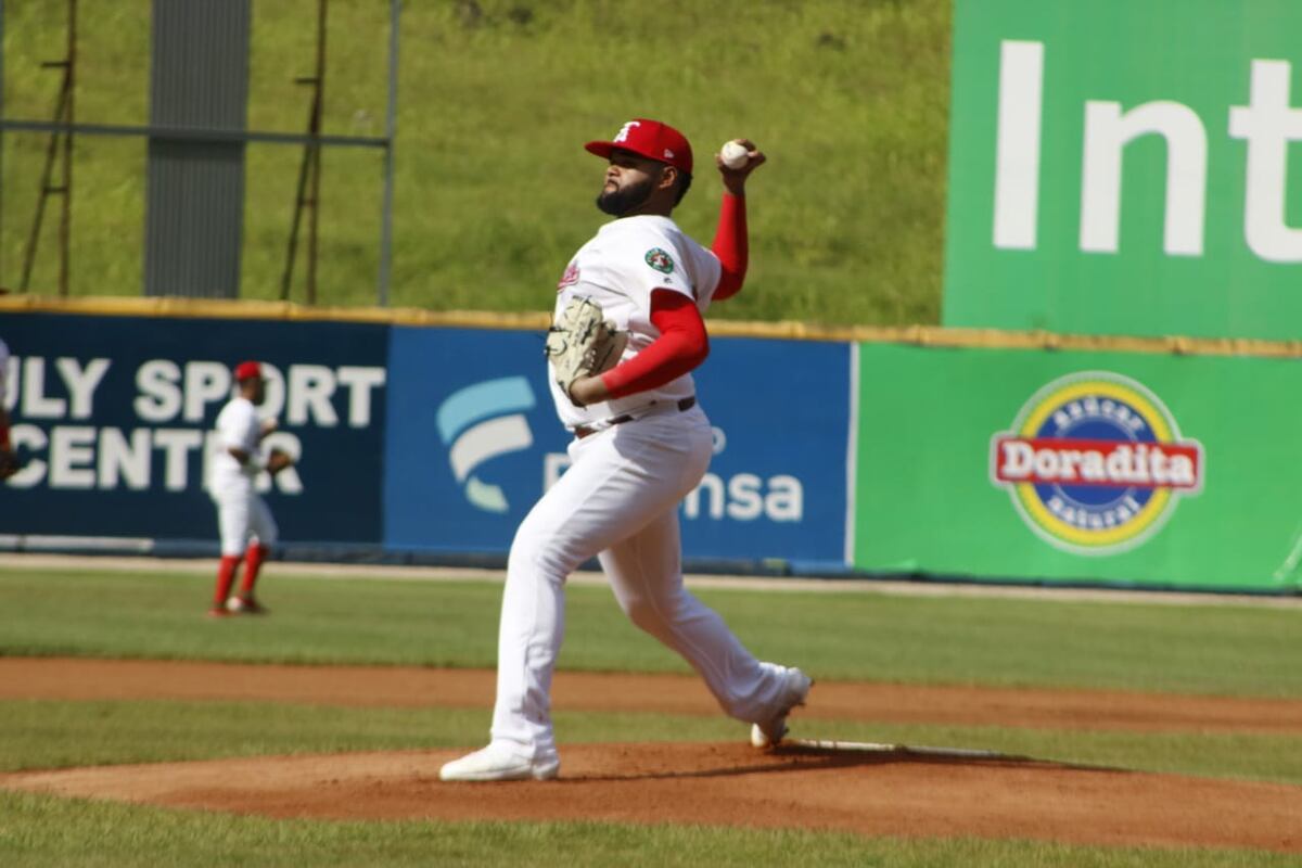 Lanzador José Mesa Jr. fue elegido como Jugador Más Valioso de Probeis