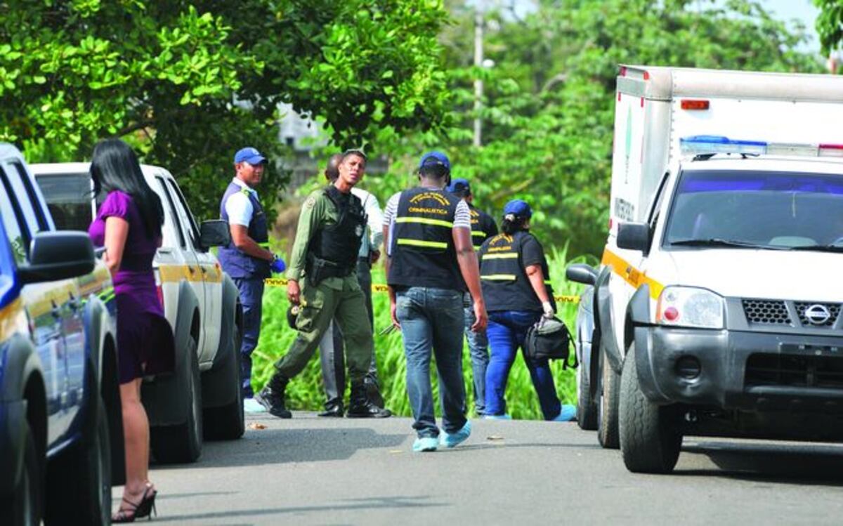 Este hombre estaba con dos mujeres en Pedregal y le dieron bala +FOTO