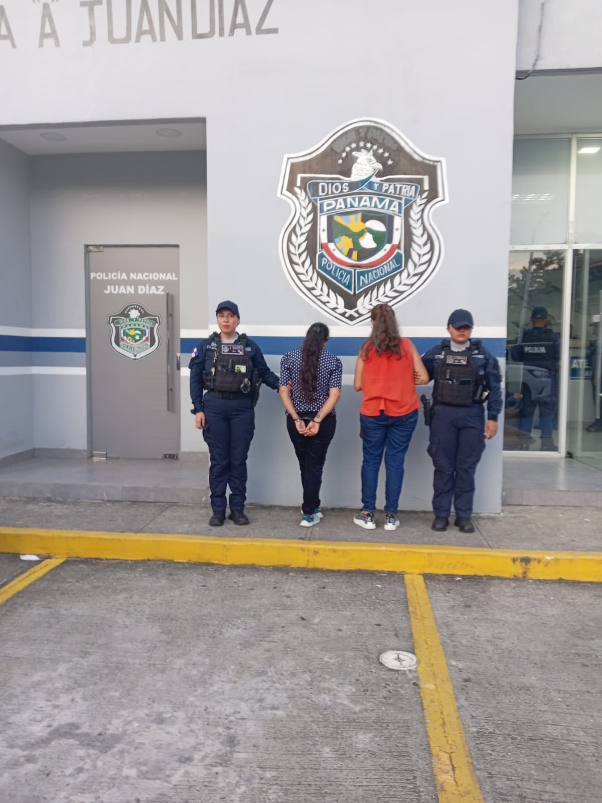 El ‘albergue’ donde los gatos maullaban de miedo: denuncian rituales satánicos y sacrificios nocturnos en Catolina Fundación. Dos colombianas detenidas