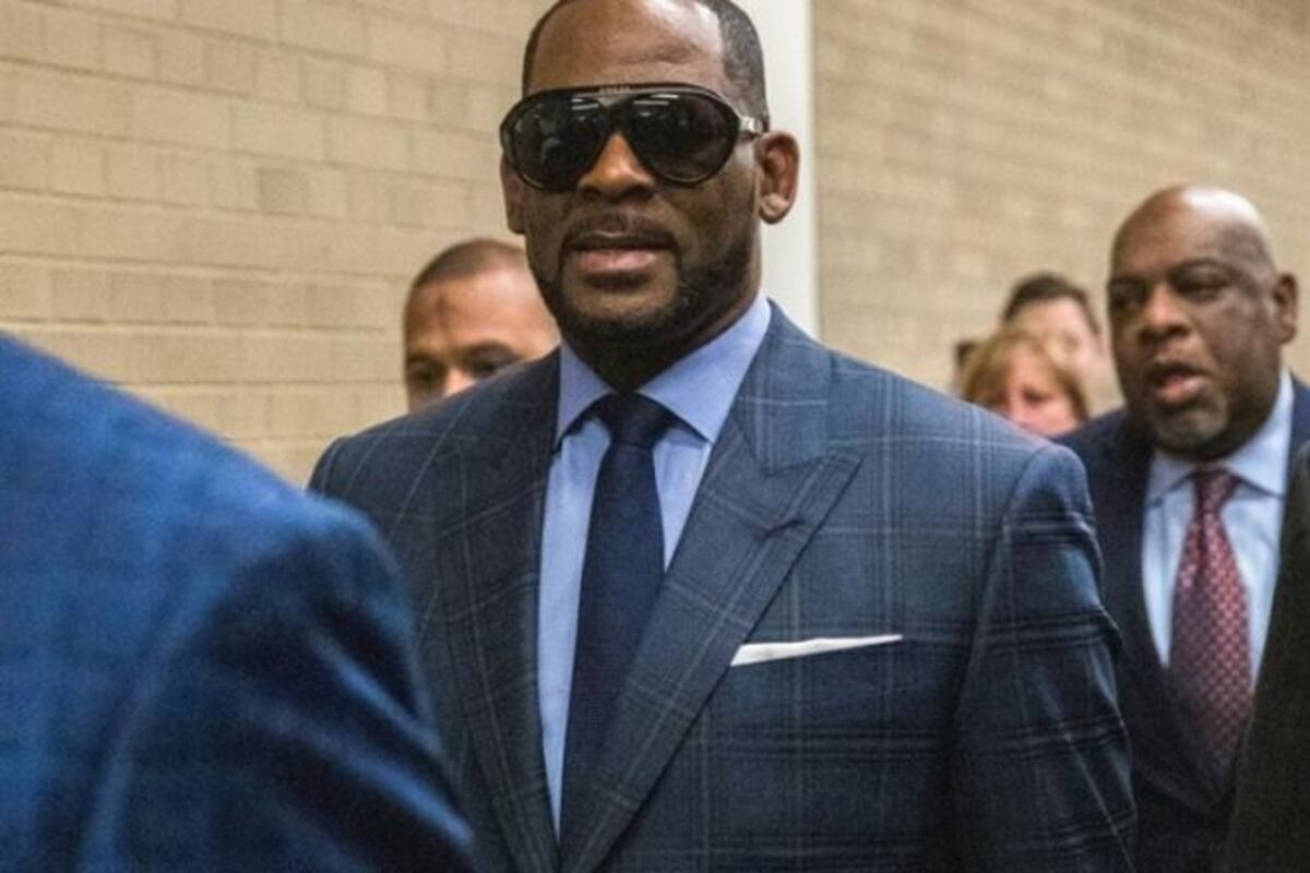 El cantante R Kelly ingresa en prisión por no pagar la manutención de un hijo