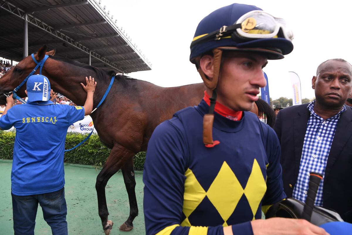 ‘Senescal’ gana el Clásico Presidente de la República