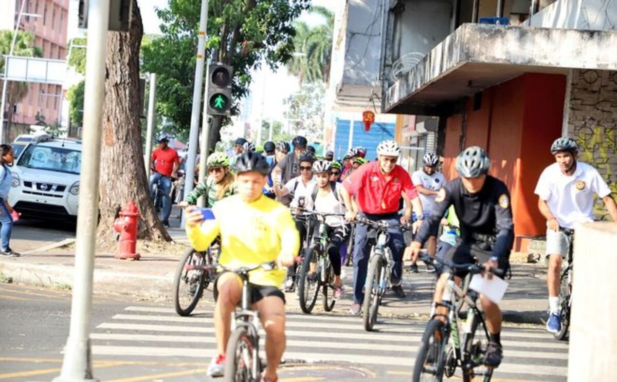 Buscan cambiar la forma de moverse en Panamá con la  ciclovía 