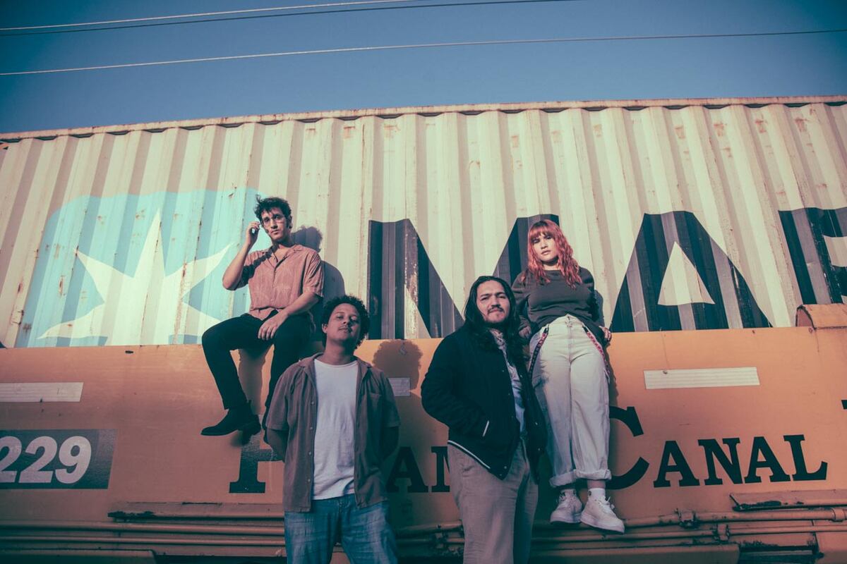 ‘Algo más’ que miedo o desesperación. Debes escuchar a Neema, un grupo panameño con letra