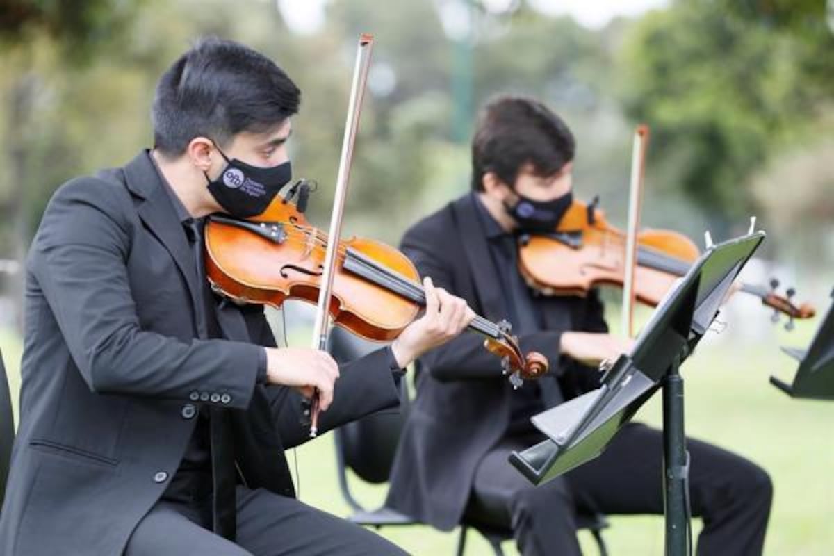 En Colombia, miles de personas salen al parque y a disfrutar de un concierto al aire libre +Fotos