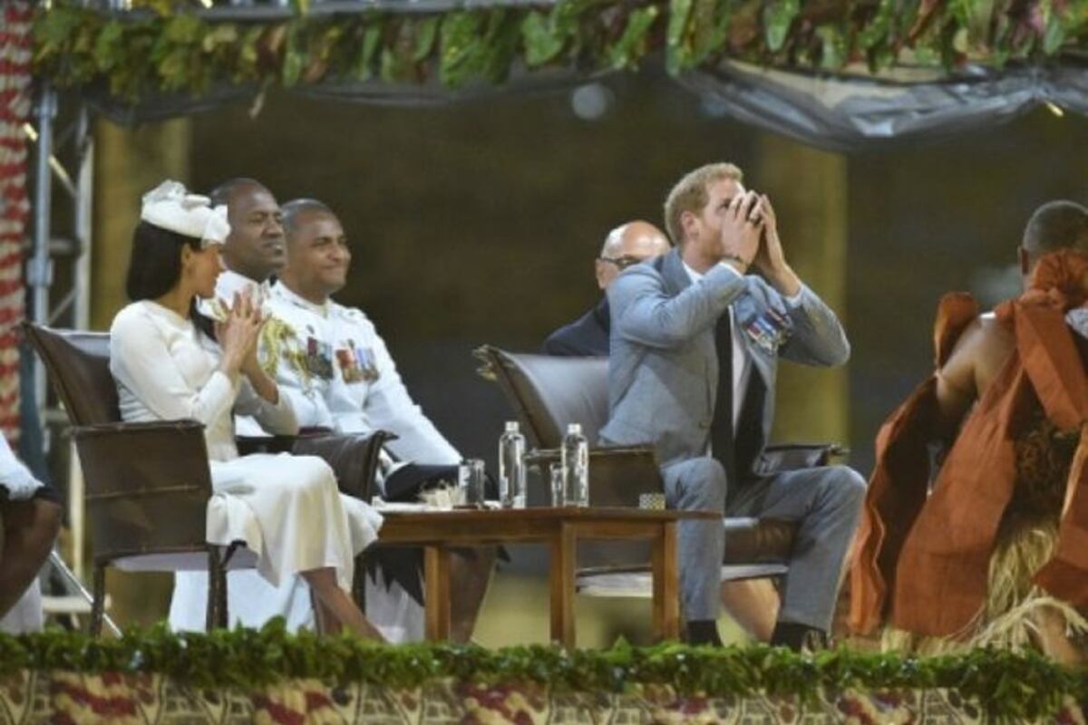 El príncipe Enrique y Meghan Markle llegan a Fiyi