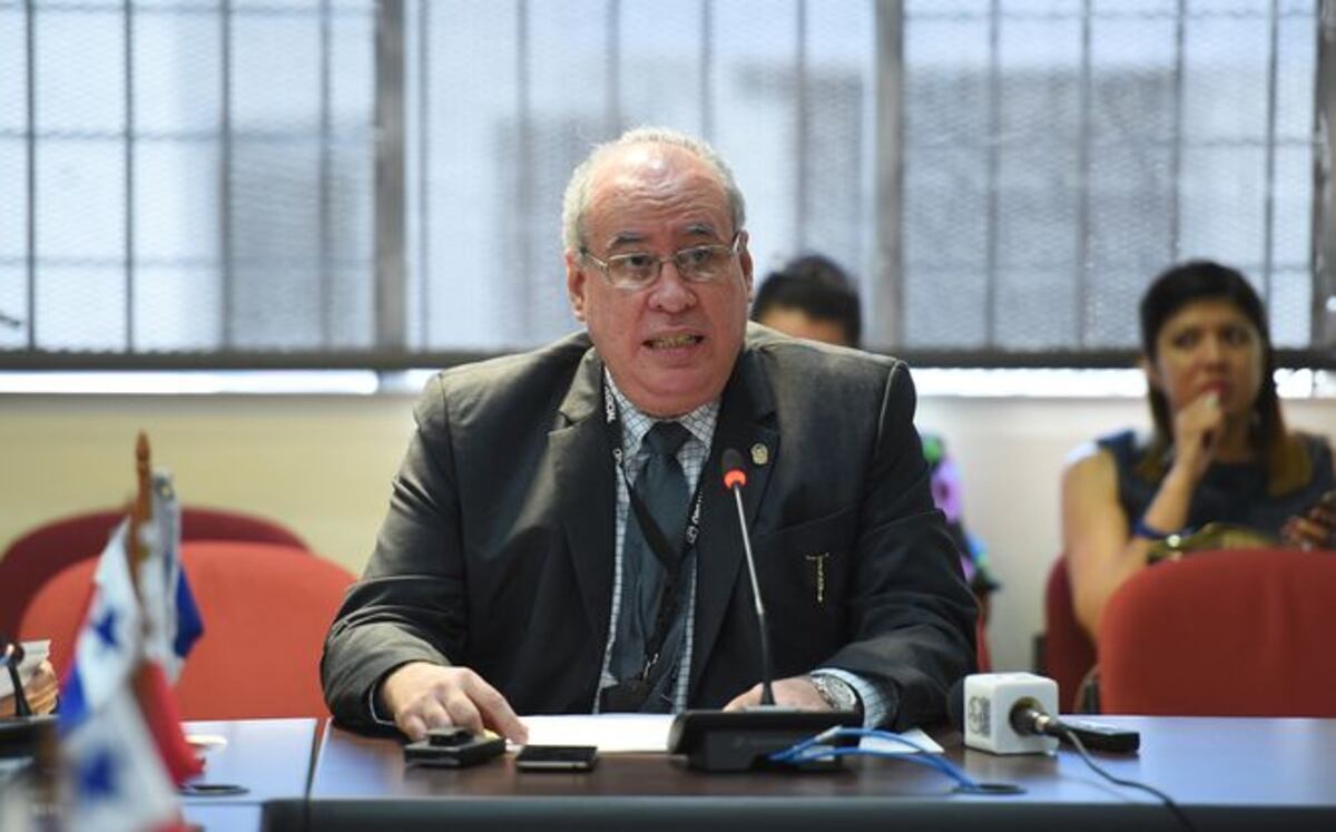 DIFERENCIAS. Magistrado Ayú Prado le responde a procuradora Porcell